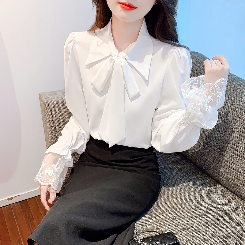

Шифоновые женские блузки 2022 Осенняя женская рубашка с оборками свободный кружевной Повседневный Топ с длинным рукавом Корейская Новая мод...