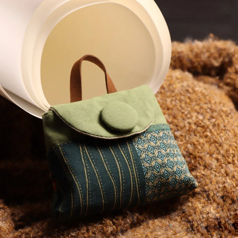 

Retro Cotton and Linen Handmade Mini Coin Purse Simple Portable Portable Lipstick Coin Storage Coin Small Bag Storage Bag