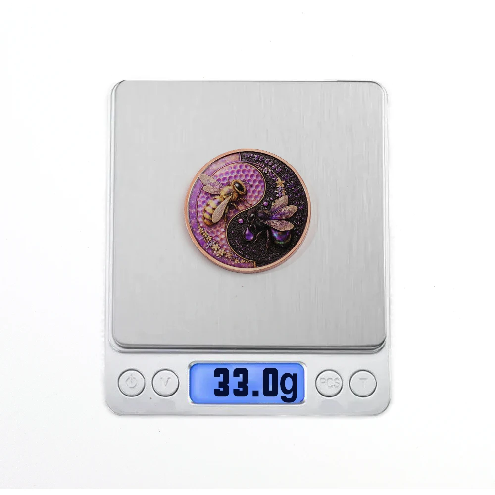 Монета-сувенир 2026 Bee Copper Coin Challenge Coin с дизайном «Пчела Инь-Ян», двусторонняя 2D-печать, подарок на дружбу для женщин, мужчин и коллег (art.: 3920da8da02fd) - 3920da8da02fd