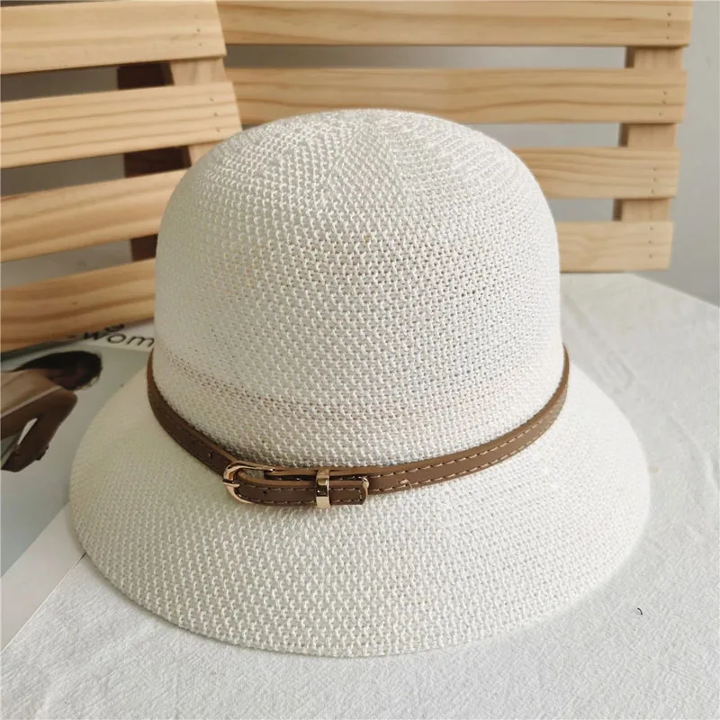 

Fivela de couro de verão chapéu de palha de sombreamento solar, proteção solar feminina, chapéu de pescador simples e versátil.