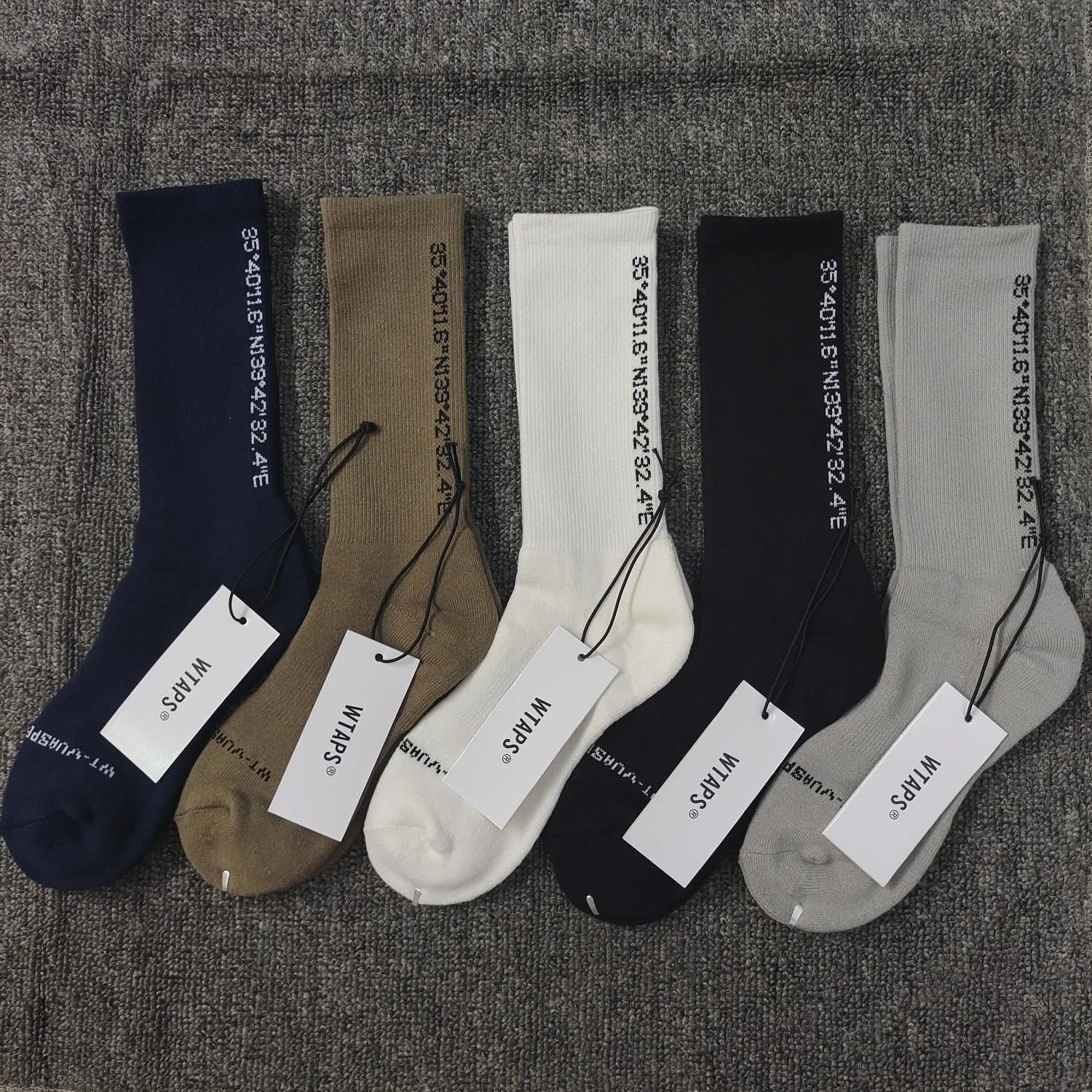 

Sold by 5 pairs/lot--WTAPS Socks Sweat absorbing and deodorant towel bottom sports thickened moisture socks WZ60