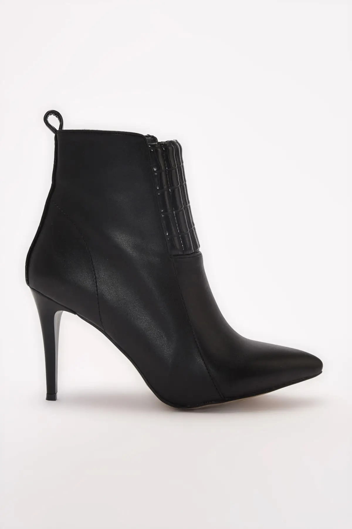 

Trendyol Women Boots & Bootie TAKAW22BO0073