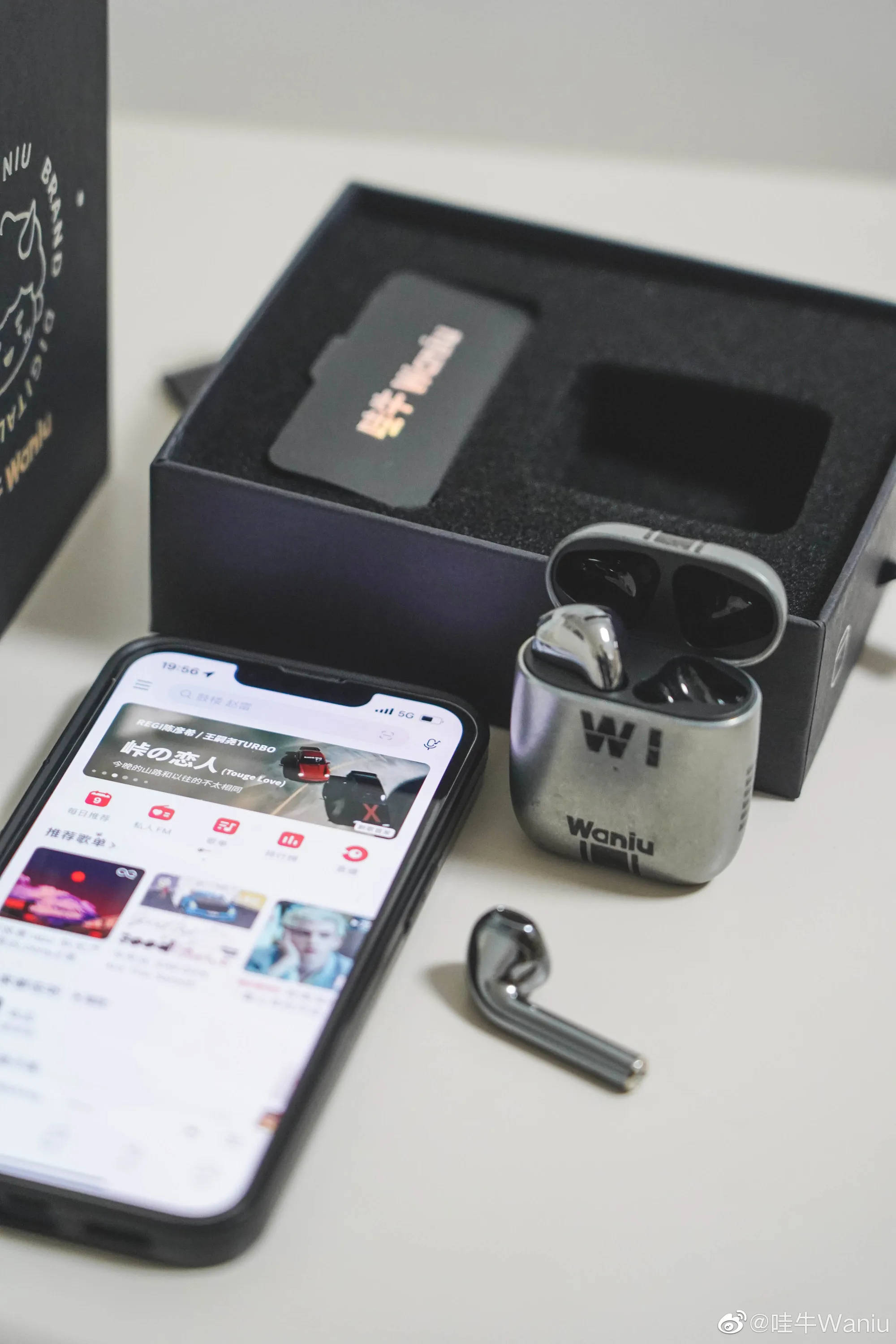 Беспроводные Bluetooth-наушники Wi-Fi с поддержкой рации W1