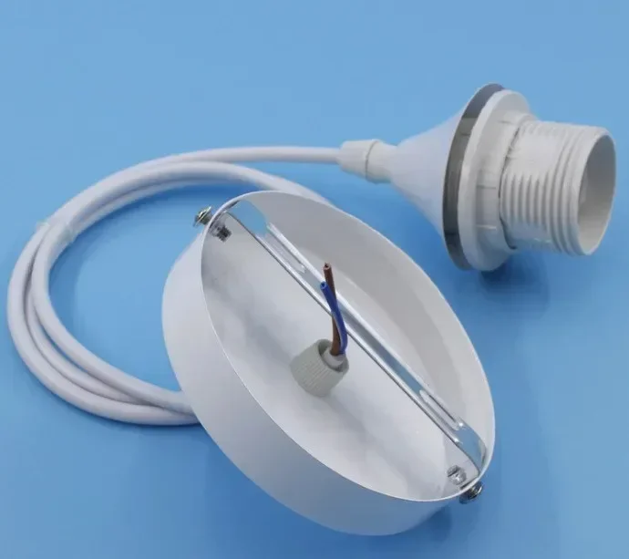 

Подвесной абажур из ротанга WINZSC