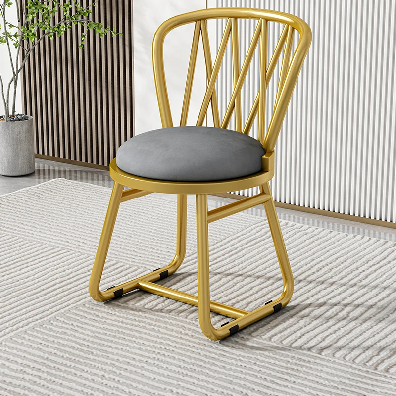 

Comfy Women Makeup Stool Small Princess Soft Lazy Living Room Vanity Chair Modern Small Tabouret Chambre Nordic Furniture