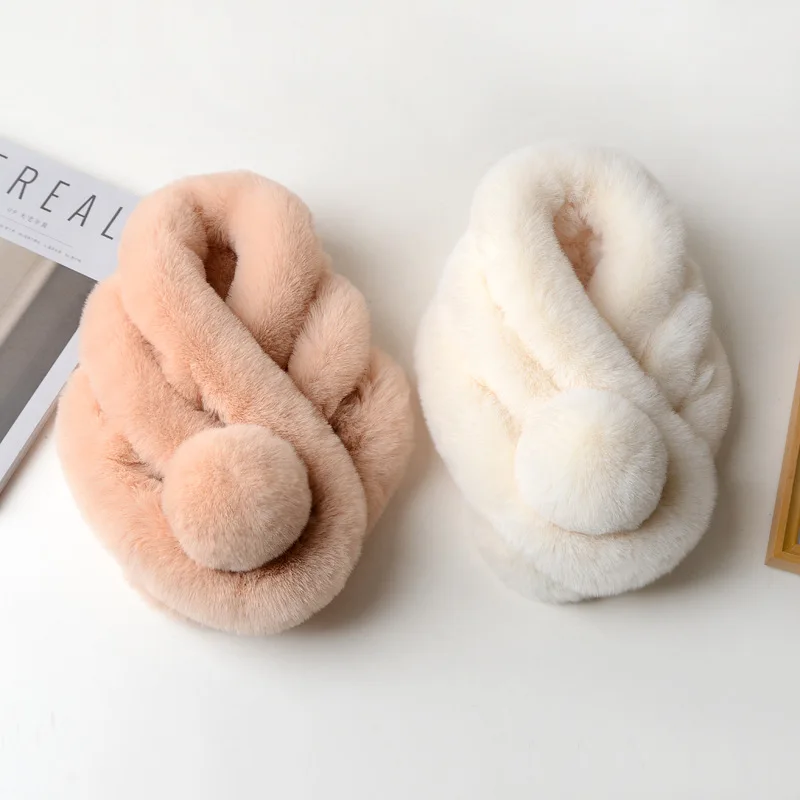 Рисунок 5 - Зимний шарф из искусственного кроличьего меха