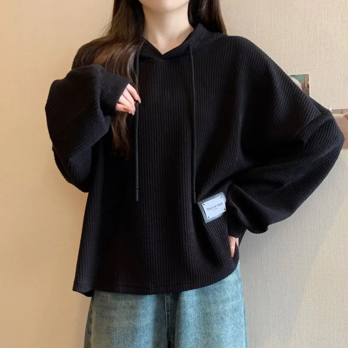 Рисунок 2 - Футболка с капюшоном и длинными