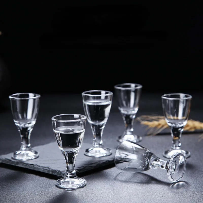 

6pcs+1pcs Glass Wine Cup Set Household Wine Dispenser Gift Wine Glass Set Spirits Cup Shot Glass 10ml Transparent Cup Drinkware
