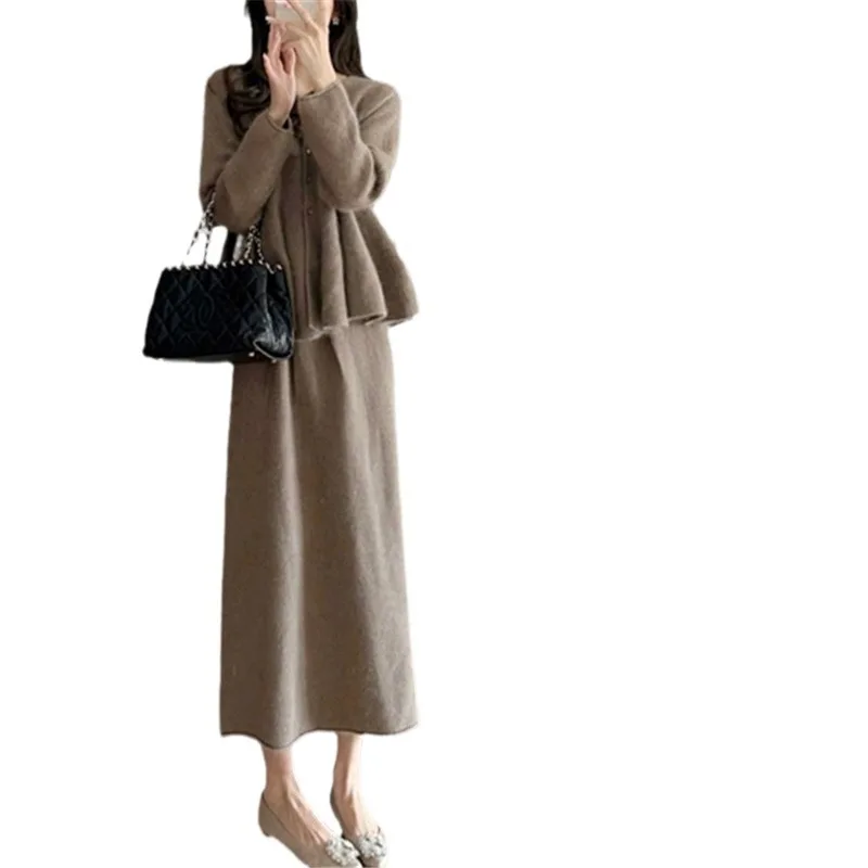 Женский трикотажный костюм-свитер однотонное повседневное длинное