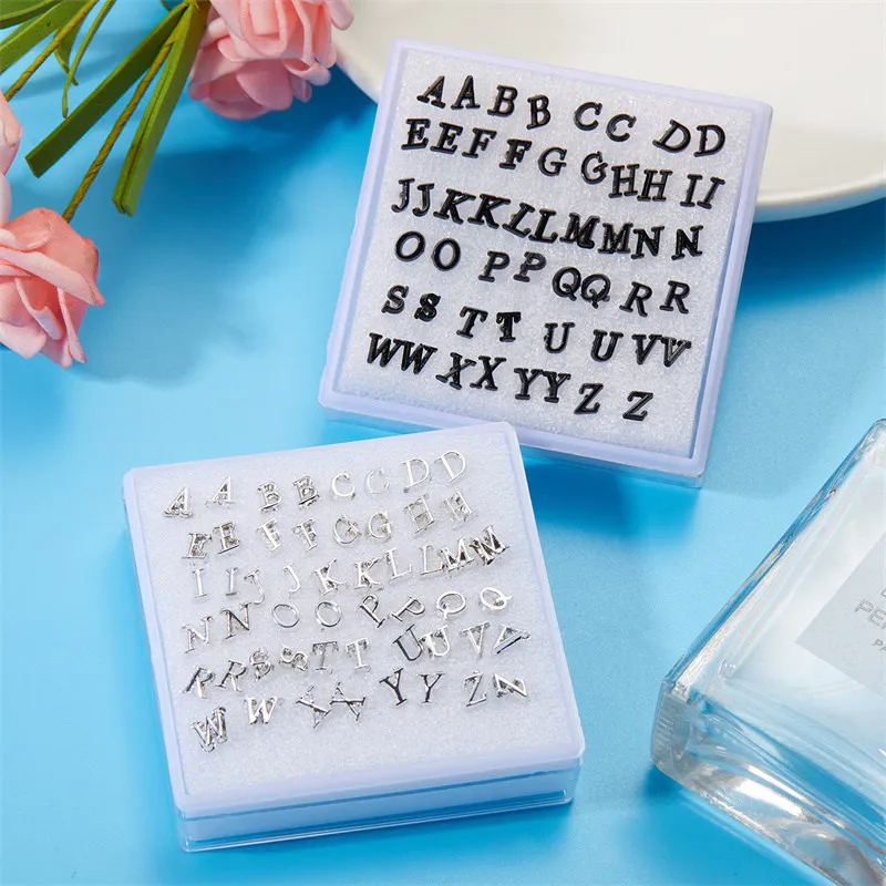 Купи European And American Fashion Simple 26 Pairs Of Black White Combination Of Letters Ladies Alloy Earrings Set ER22Y1331 за 213 рублей в магазине AliExpress