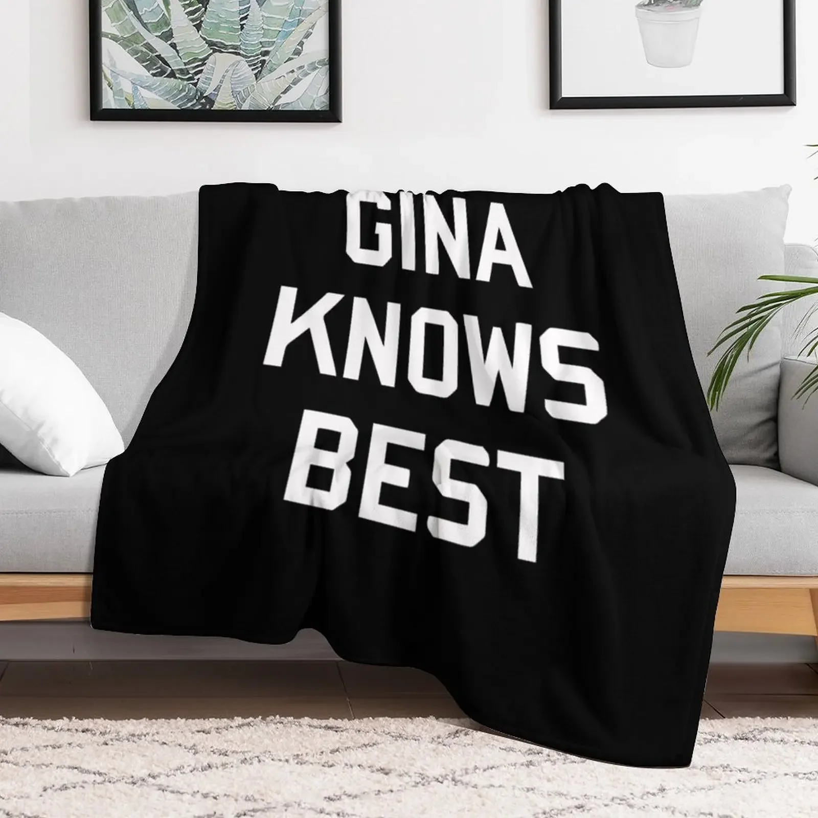 Фото Декоративный мягкий плед Gina Knows Best для дивана и кушетки №2