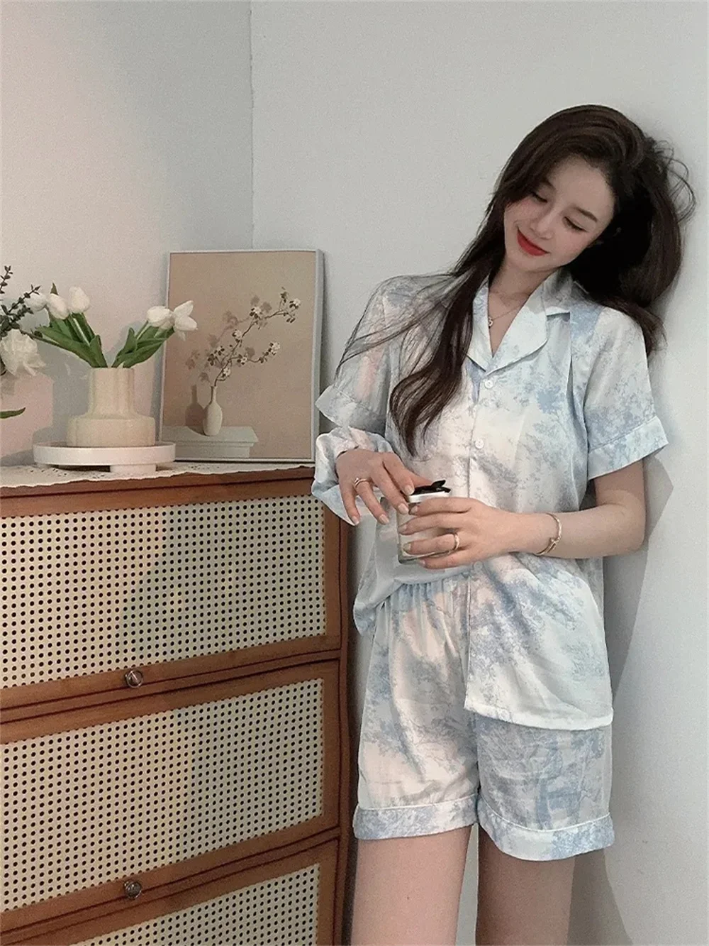 

Pajamas Women's Silk Long-sleeved Pajamas Pajamas Suit Jacquard Plaid High-grade Ice Silk Can Be Worn Outside Home Wear Pajamas