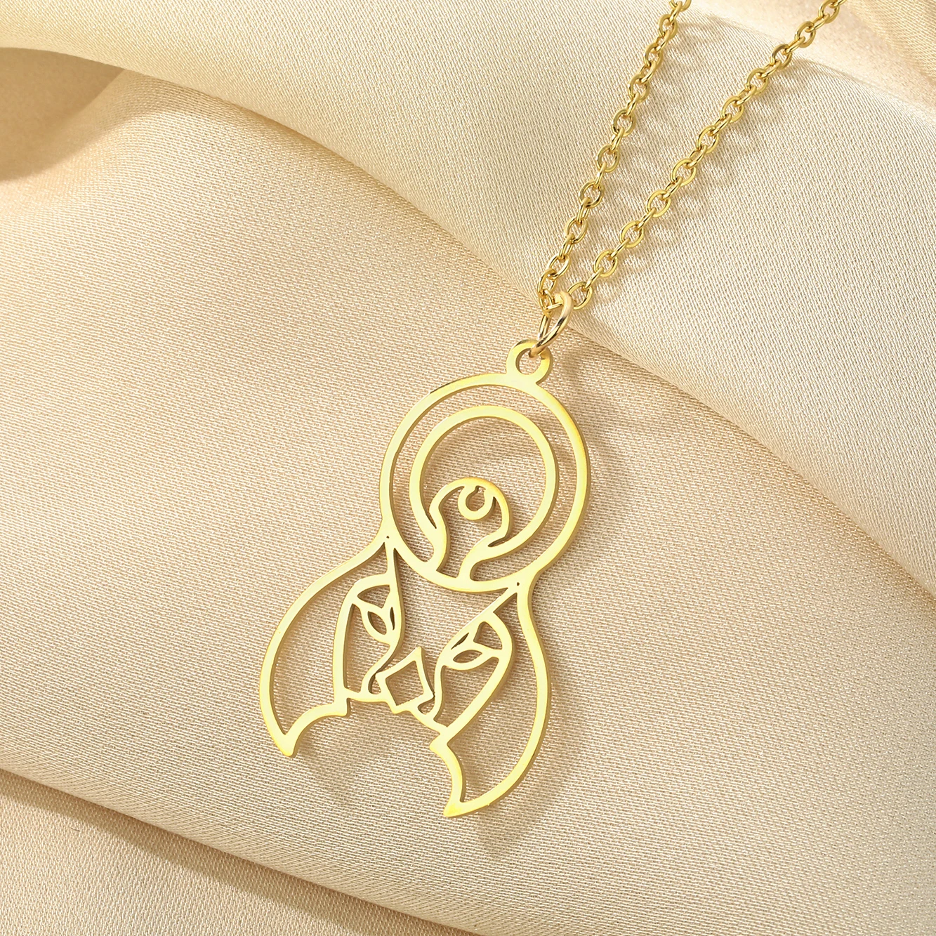 

CHENHXUN Egypt Jewelry Ra Necklace Egypt Zodiac God The Sun God The Supreme God Atum or Re Necklace Stainless Steel Christmas