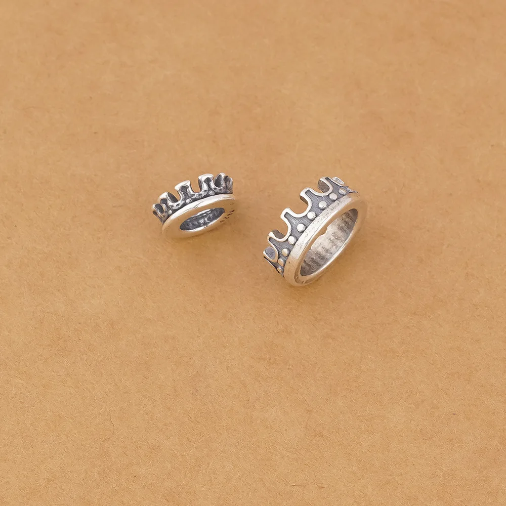 

Бусины из серебра 100% пробы с пересекающимися отверстиями и маленькой короной