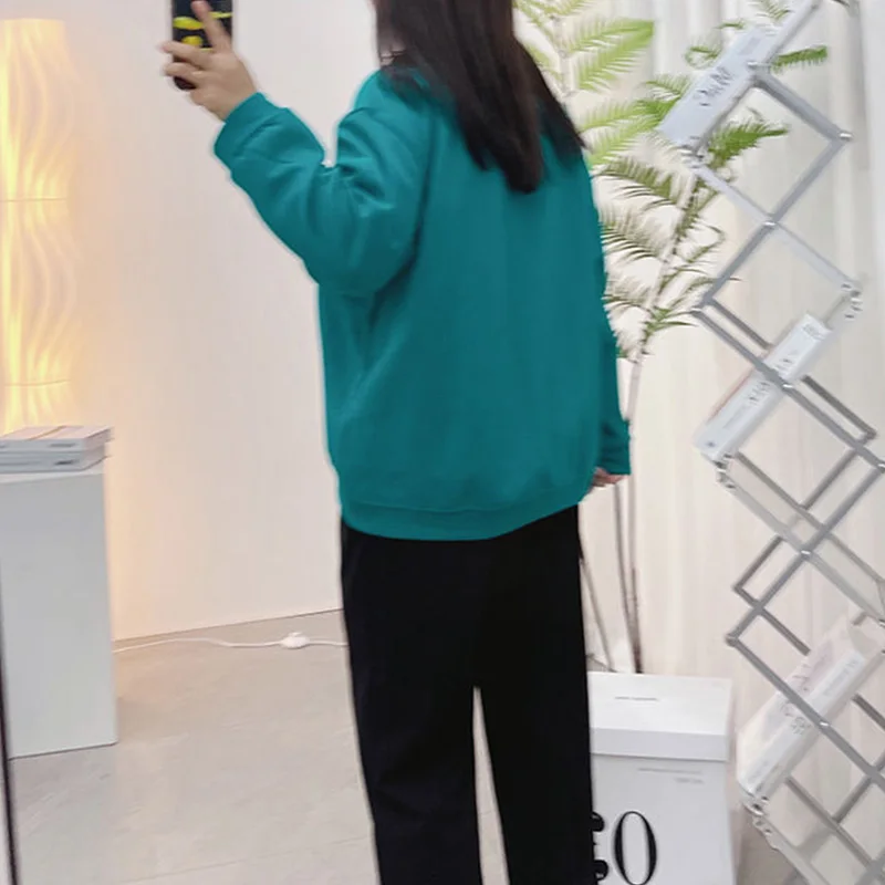 Autumn Winter Plus Size Solid Casual Women Top Korean Crew Neck Slit Long Sleeve Adding Velvet Without Pilling Loose Sweatshirts