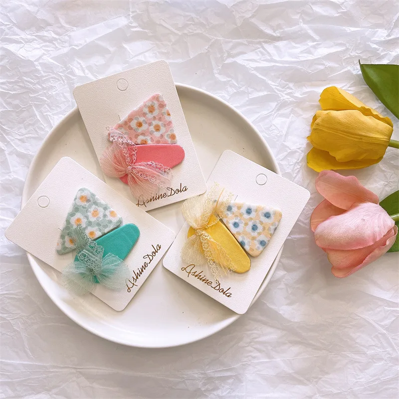 

2 Packs of Korean Sweet Spring Floral Geometric Triangle BB Clip Fabric Lace Bow Hairpin Hair Accessories for Children and Girls