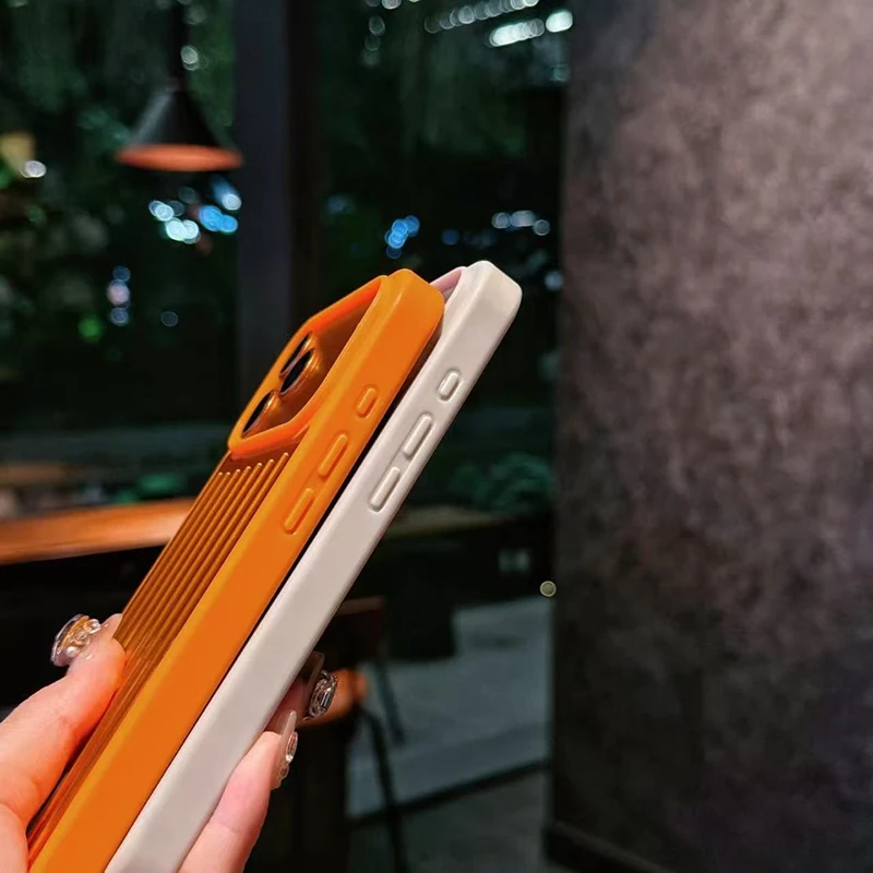Фото Роскошный деловой чехол для телефона из алюминиевого сплава для iPhone 16 15 14 Pro Max с гофрированной полосатой задней крышкой и подарочной коробкой №4