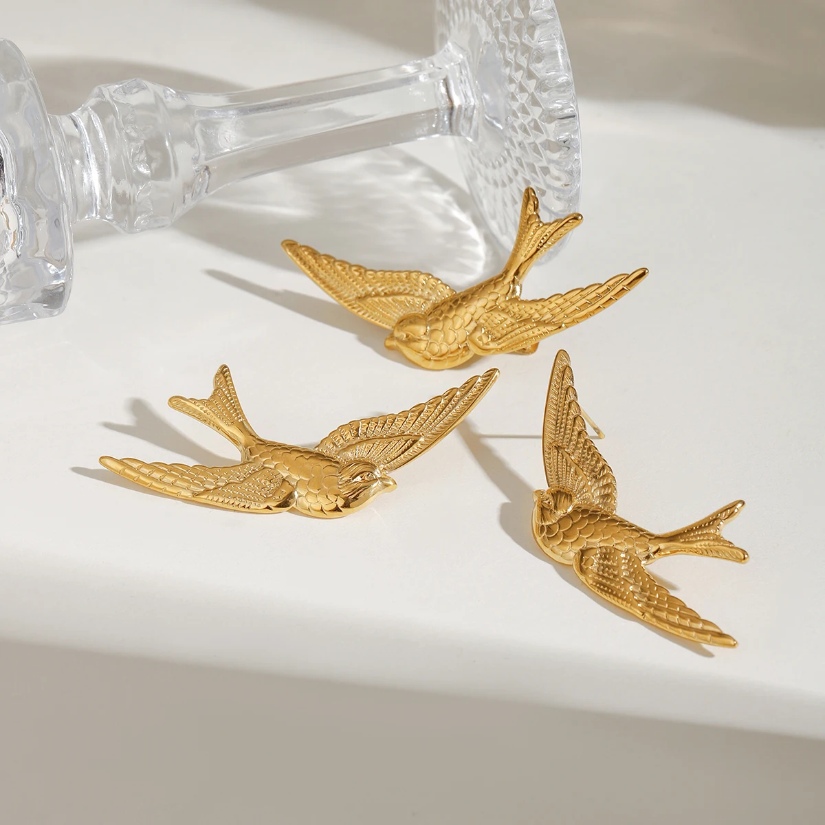 Minimalist 18k Gold Plated Retro Swallow Earrings Hair Clip Stainless Steel Women Rust Proof Exquisite Jewelry Bijoux