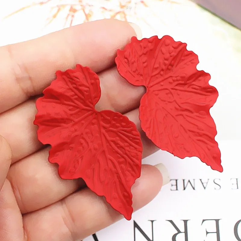 

Fashion Trendy Earrings Flower Drop Earrings for Women Vintage Creative Personality Simple Woman Dangle Earring Fashion Jewelry