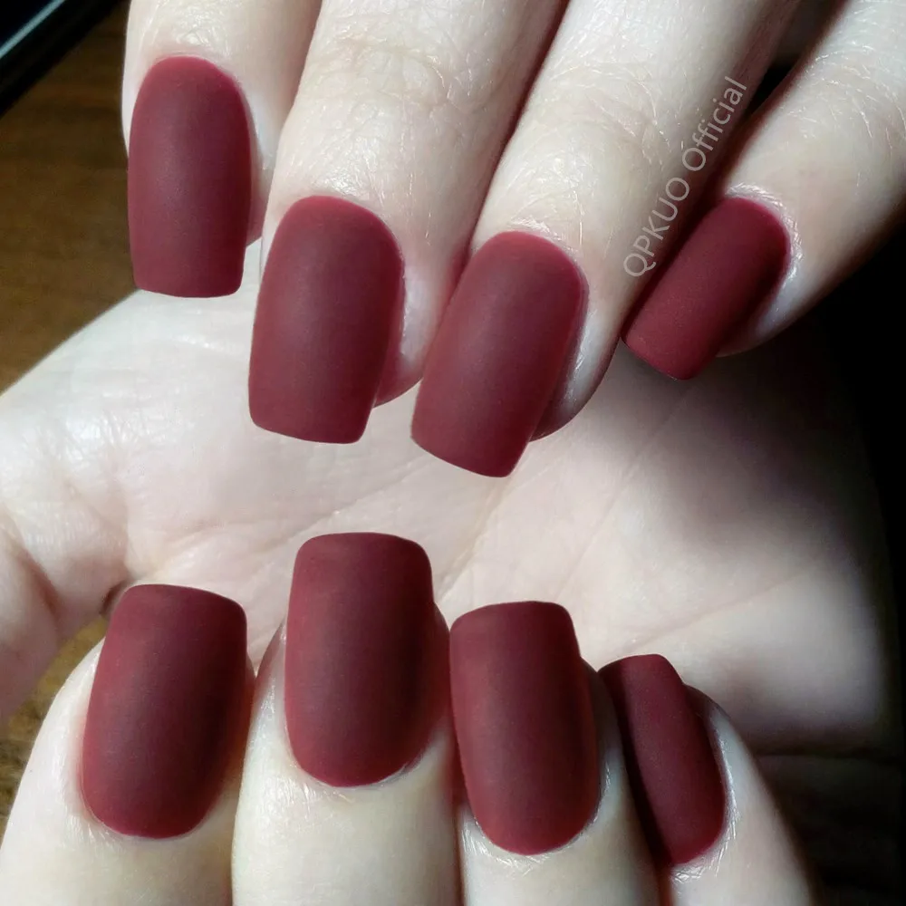 Матовые темно-коричневые искусственные накладные ногти с желеобразным клеем 24