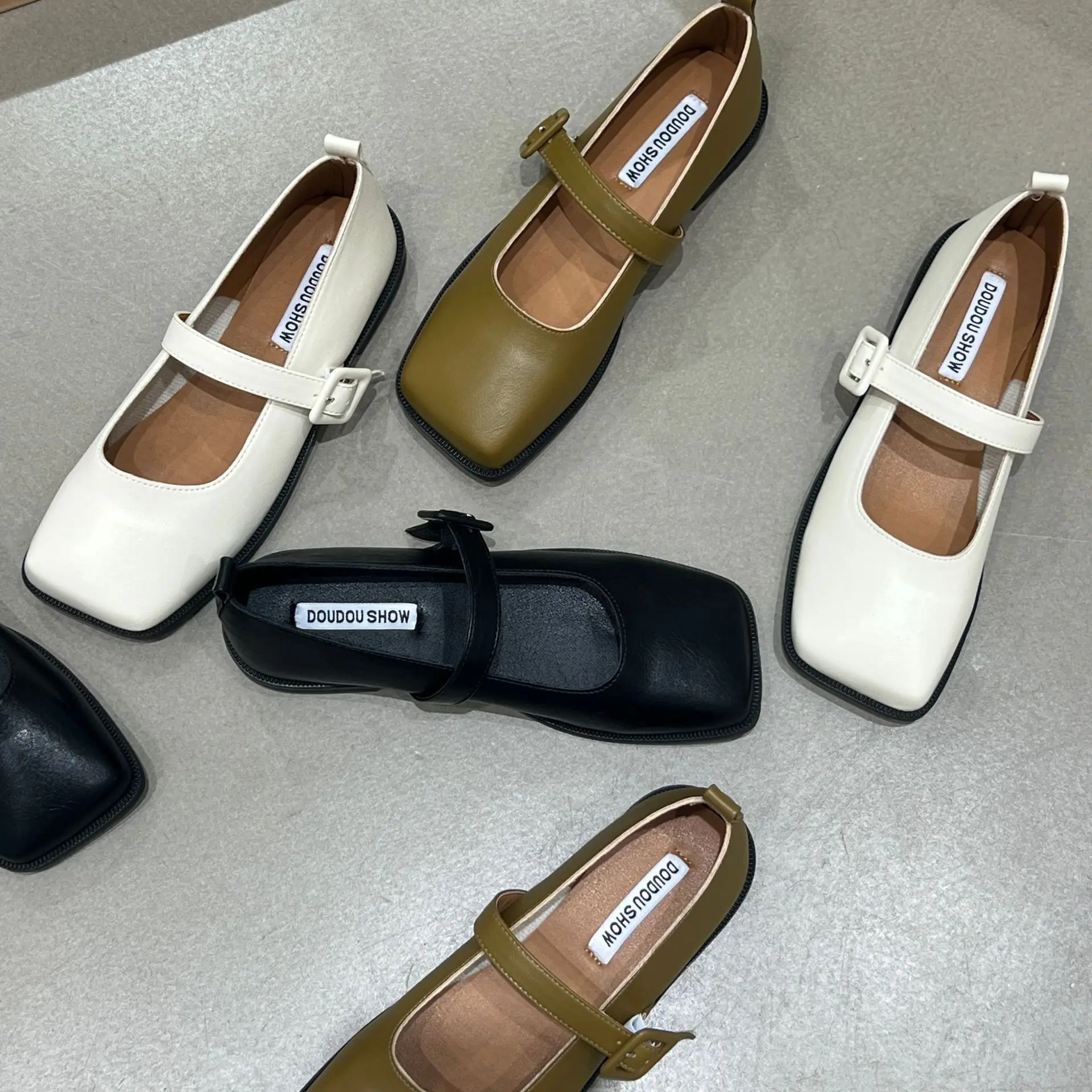 

Туфли женские универсальные с квадратным носком, удобная и элегантная обувь на низком каблуке, платформа, Классическая Ретро обувь, клоги, б...