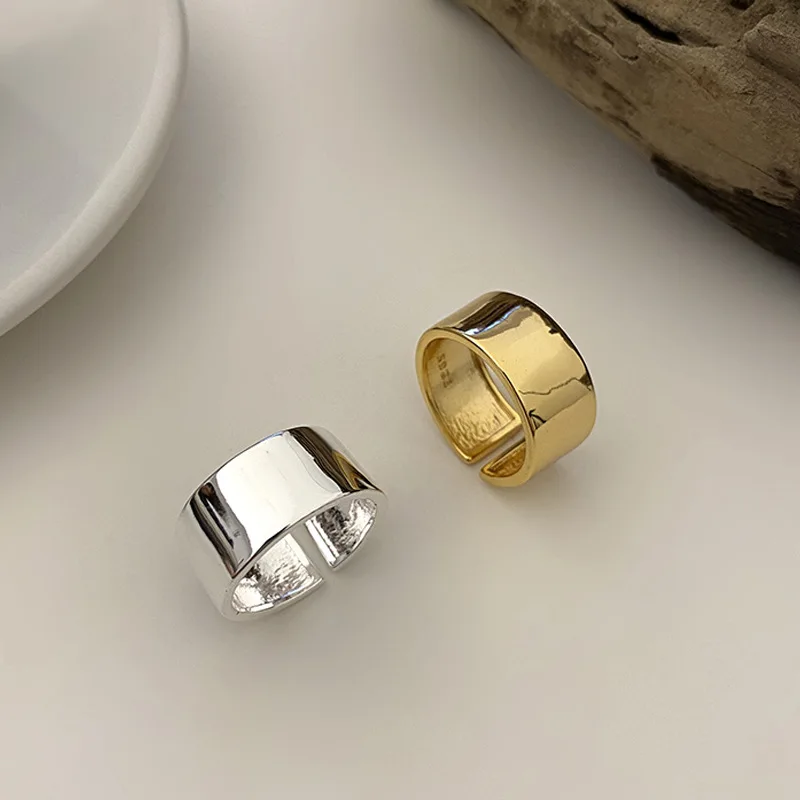 

Silver Gold Smooth Round Female Ring Luxury Designer Rings For Women Aestethic Punk Accessories Wholesale Dropship Suppliers