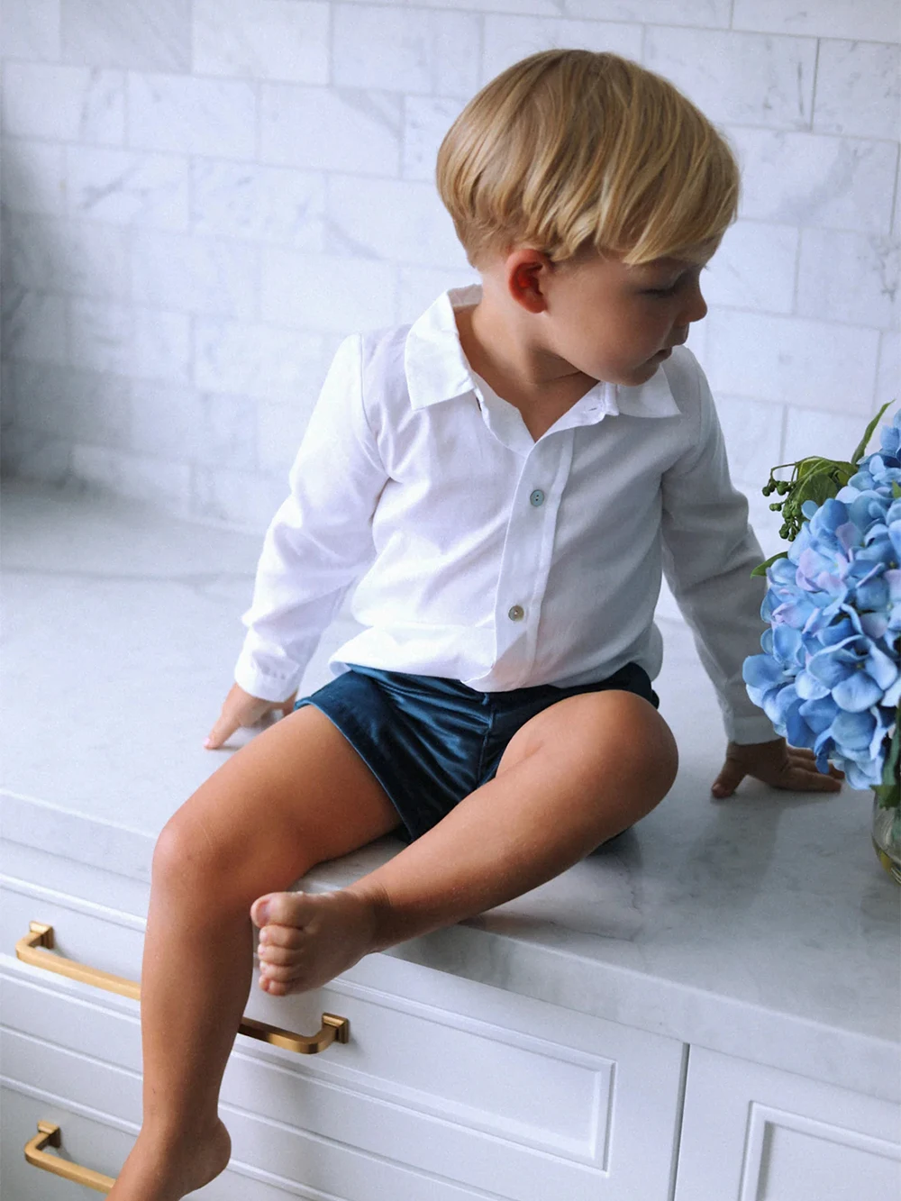 

Лето-Осень 2023, комплект детской одежды Clibeso для мальчиков, белая рубашка + короткие бархатные брюки, Одежда для младенцев, топ + шорты