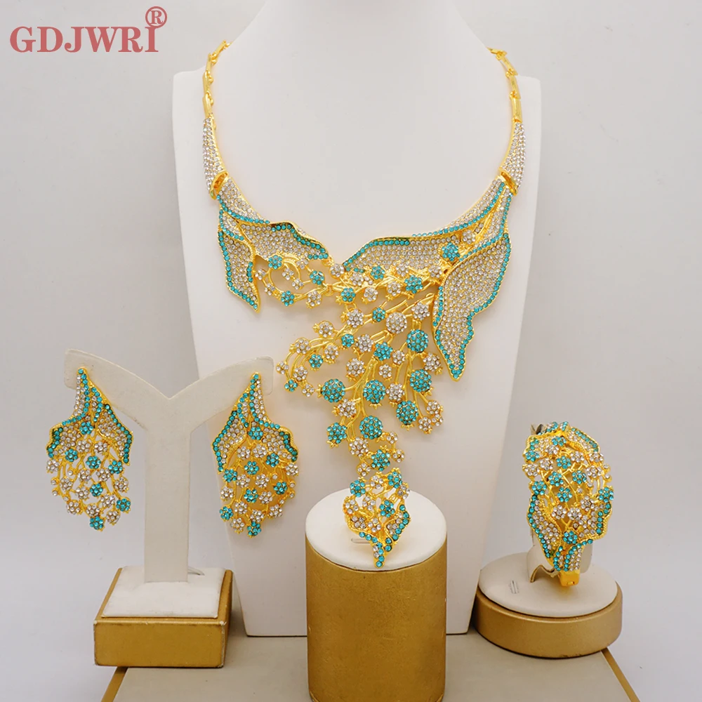 Luxury Italy New Design Ladies Dubai Gold Color Jewelry African Fashion Full Crystal Necklace Bracelet Ring Bracelet Jewelry Set