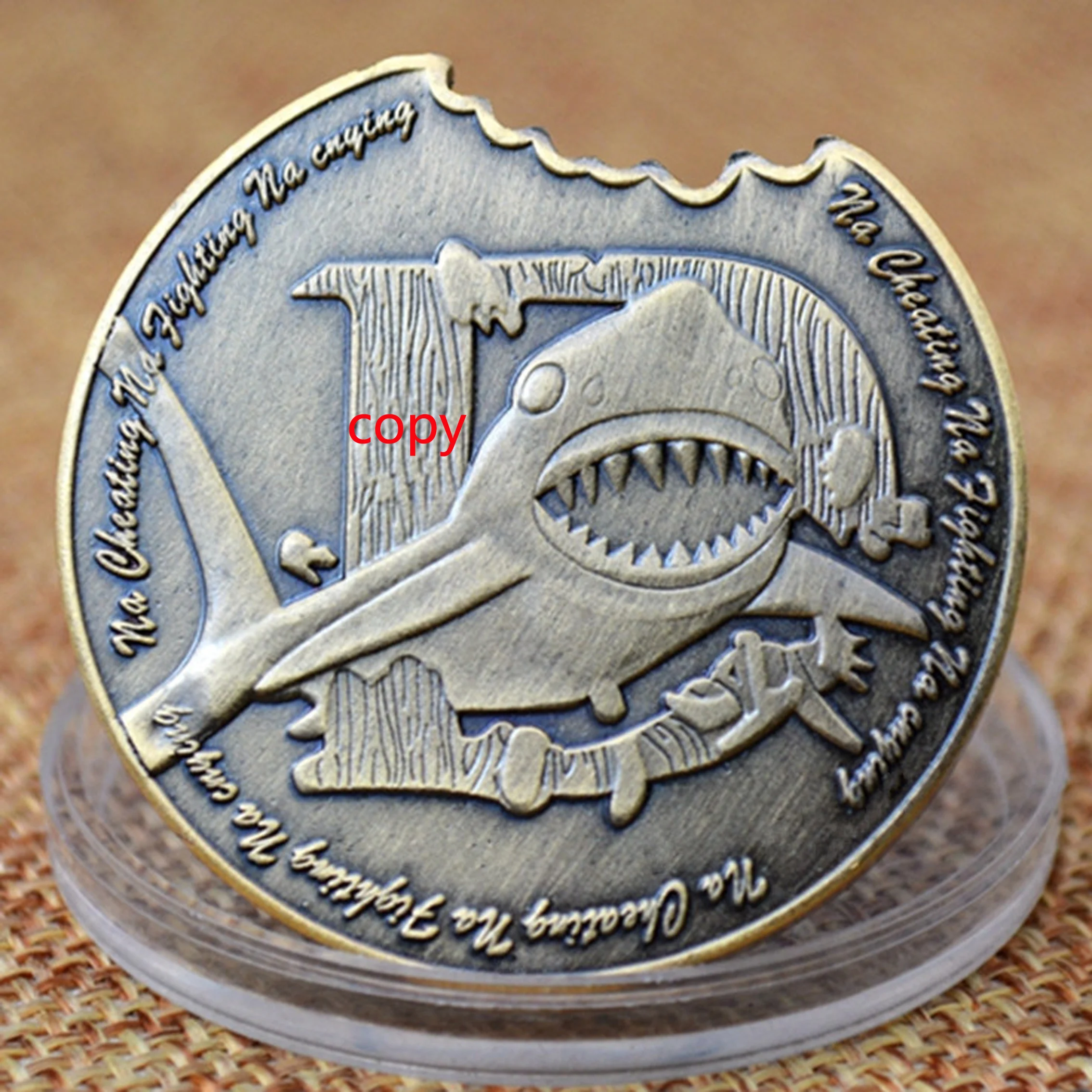 

Металлические монеты Lucky Challenge с рисунком акулы