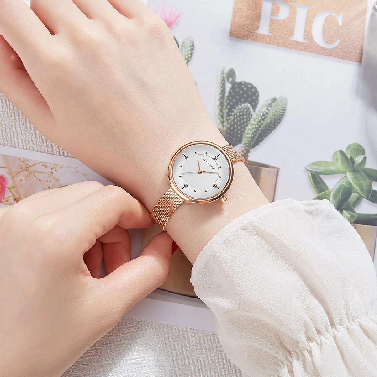 MINI FOCUS Fashion Luxury Watches Women Golden Quartz Watch Womens Rhinestone Dress Wrist Watch Female Clock Ladies Gift Wife enlarge