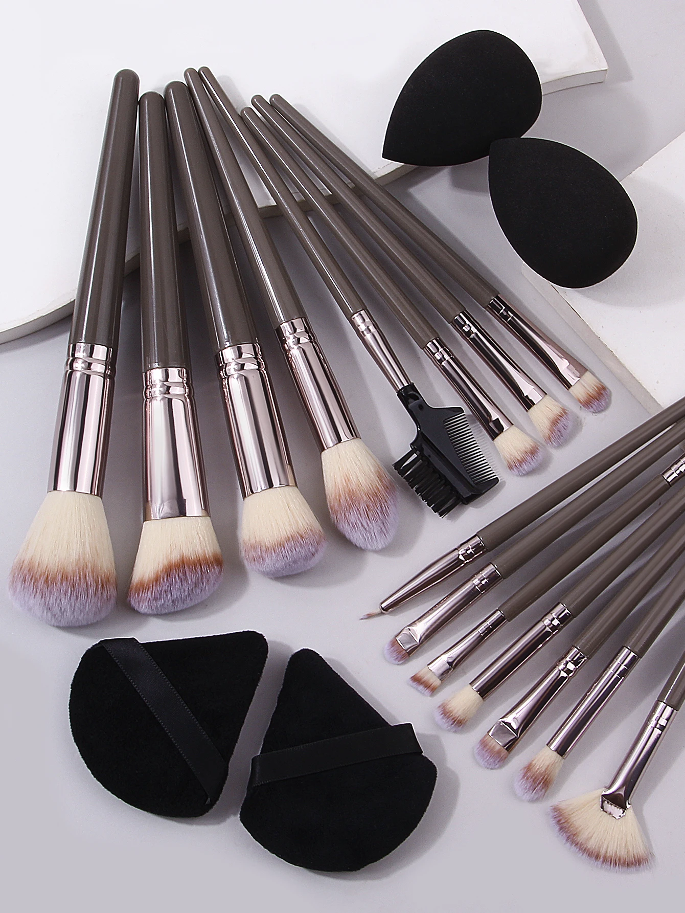 Набор Кистей Для Макияжа Из 27 Предметов С 15 Кистями Kny 9 Губками 1 Кистью Чистки