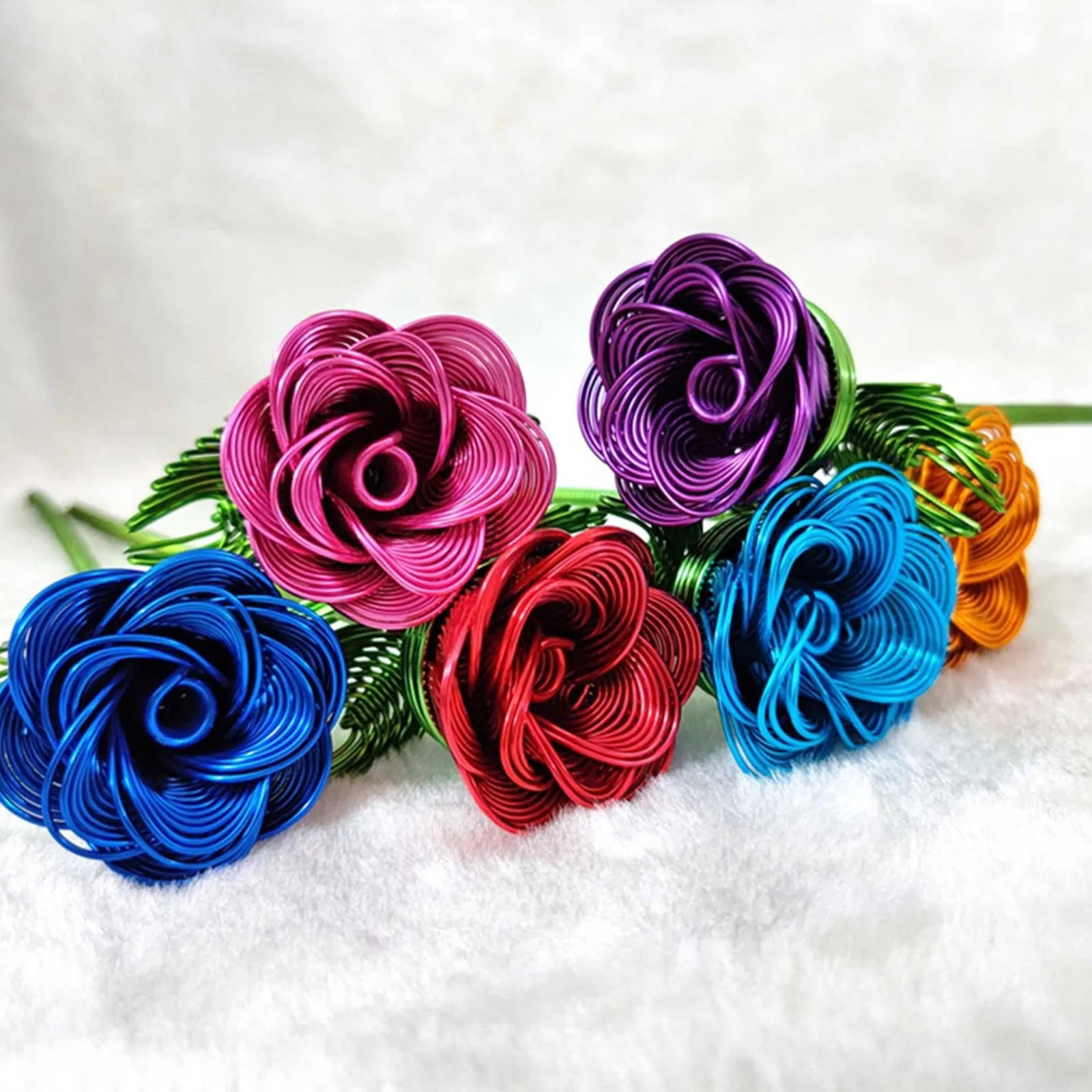 

1 Branch Artificial Rose Ornament Metal Aluminum Wire Handmade Rose Flower Gift Home Wedding Birthday Party Decoration Supplies