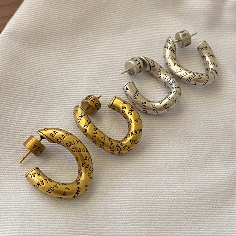 

Женские серьги-гвоздики из латуни, с геометрическим узором