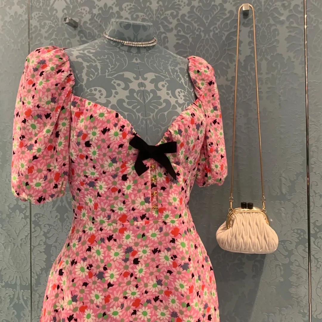 

Ранняя весна Персиковое розовое Цветочное платье во французском стиле с пышными рукавами