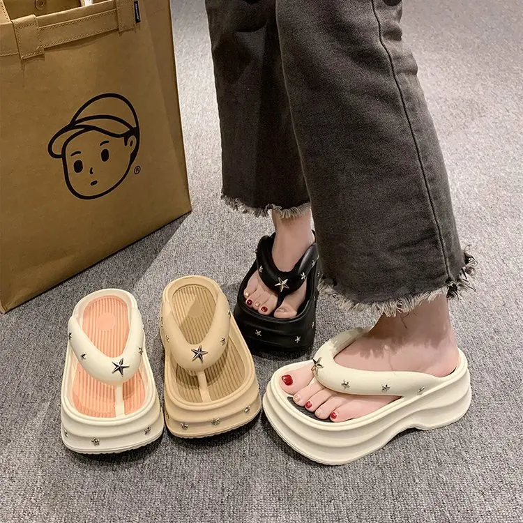 Шлепанцы женские на толстой подошве летние сандалии с подъемом повседневные