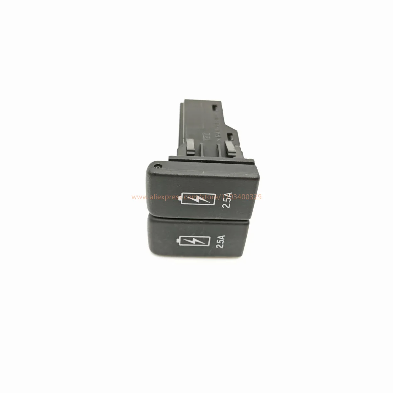 Фото 39090-TLA-A01 Разъем USB-порта для зарядки в задней консоли автомобиля для Honda CR-V 2017-2022 №5
