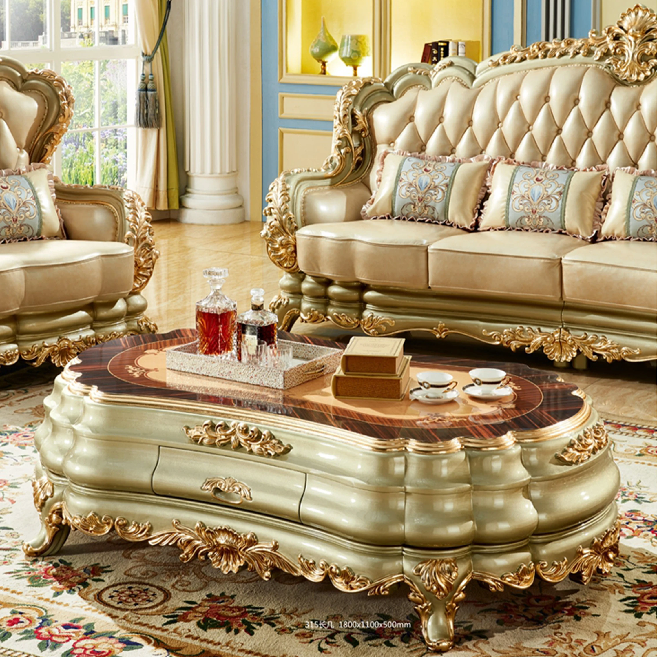 Фото @ #   Европейский элитный комплект мебели для гостиной: диваны Royal Classic с резным каркасом из массива дерева и обивкой из натуральной кожи, 1, 2 и 4-местные. №5