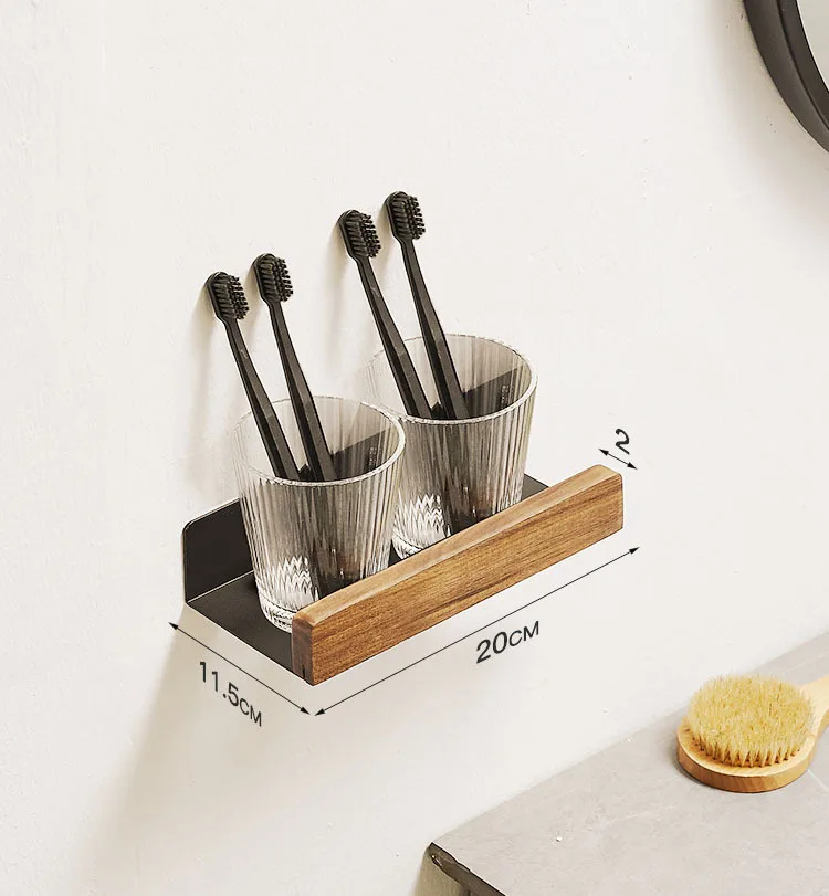 

Настенная полка для ванной из дерева