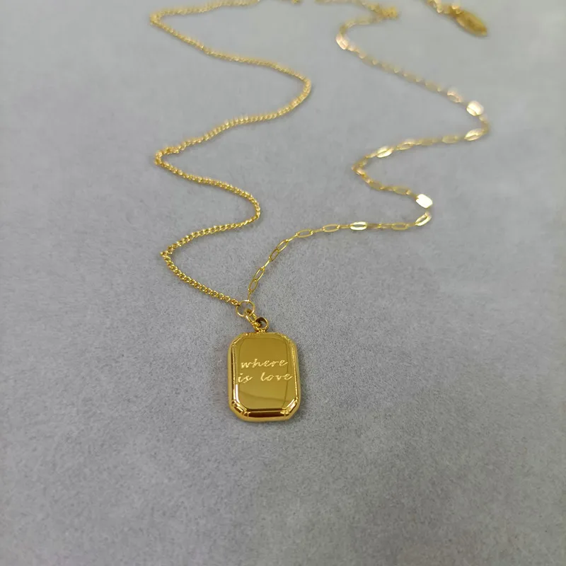 

Женское квадратное ожерелье, золотистый нишевой дизайн, чокер, подходящая ко всему квадратная фоторамка в стиле хип-хоп для женщин