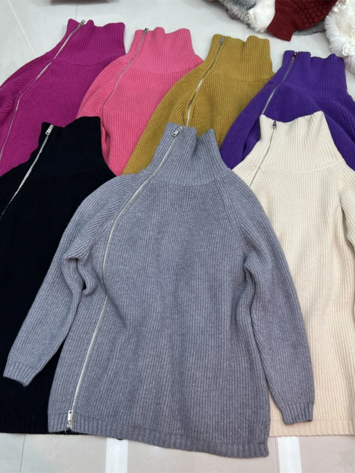 Ozhouzhan 2023 Winter New Stand Collar Oblique Double Zipper Thick Long sleeve All-Match Fleece Knit Sweater