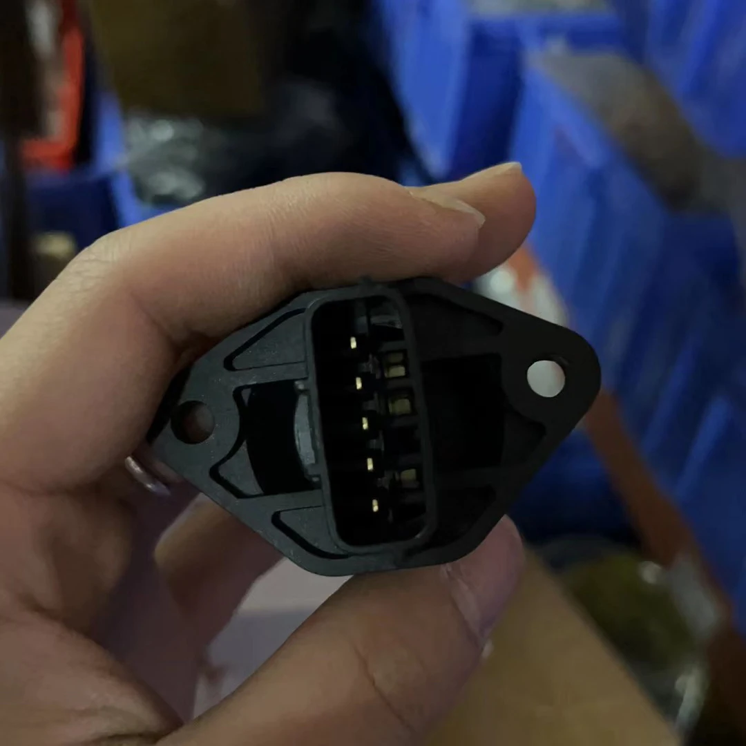 Датчик массового расхода воздуха MAF 5-контактный 22680-6N21A для Nissan первоклассный