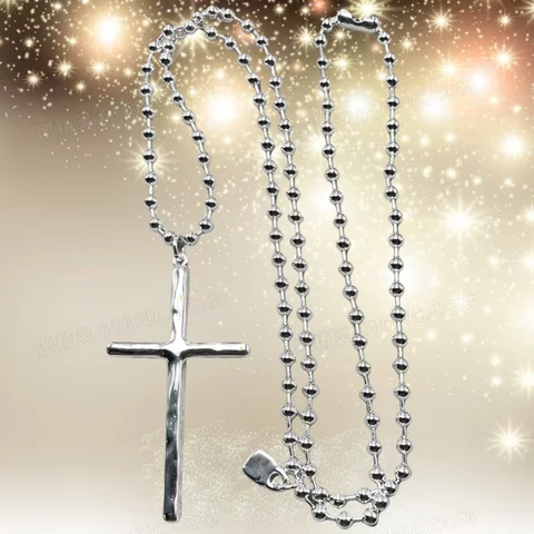 Серебряное ожерелье с цирконом