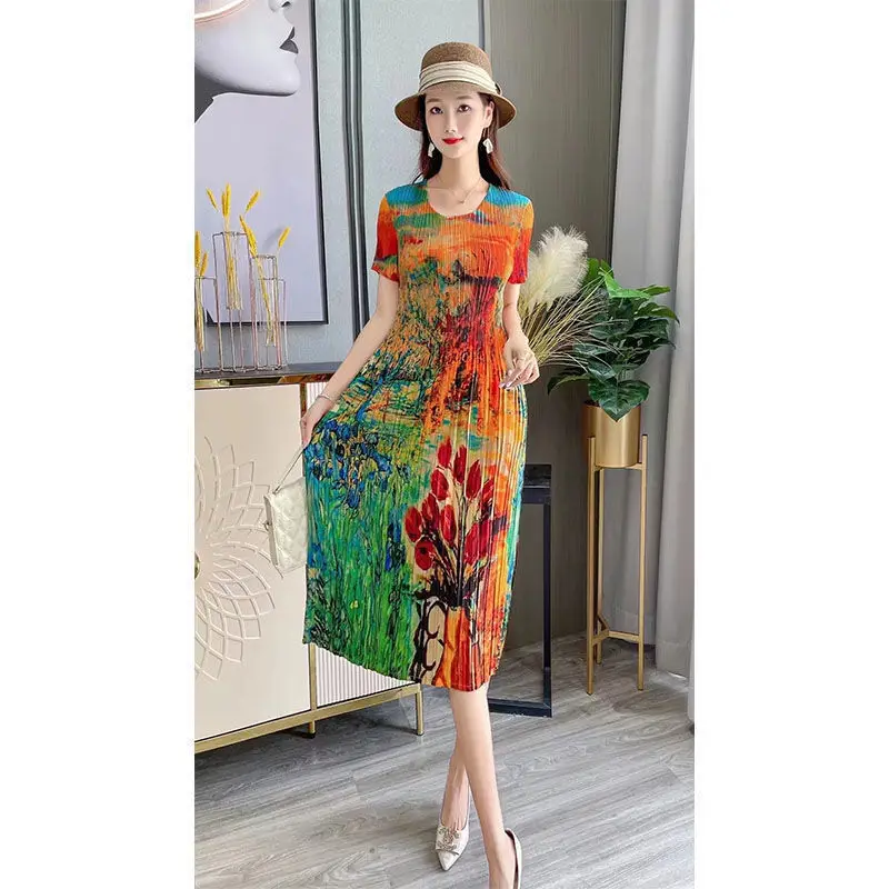 

Dress female 2022 Summer new fold print dress Fashionable o neck light luxury national style thinner mid -length dress female