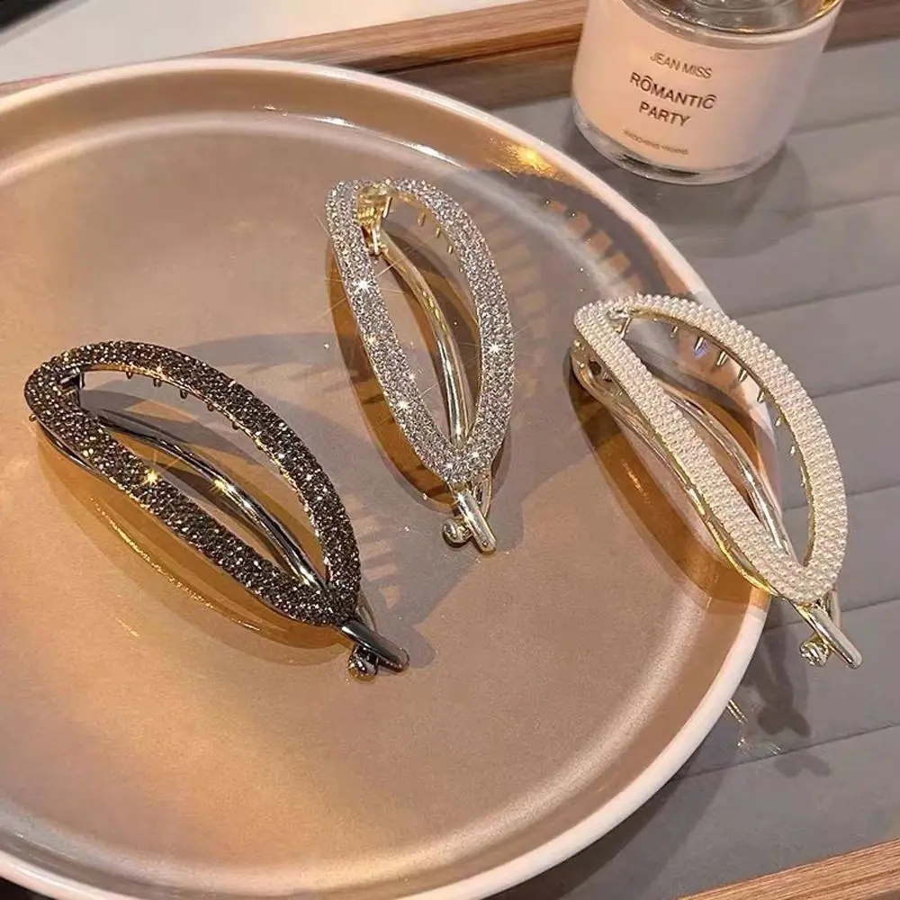 

Banana Shape Hair Clips Hair Claws Rhinestone Pearl Fish Clip Hairpins Hair Accessories For Women DIY Headwear