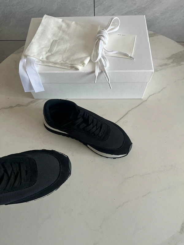 Женские замшевые кроссовки 35-40 цвет в ассортименте