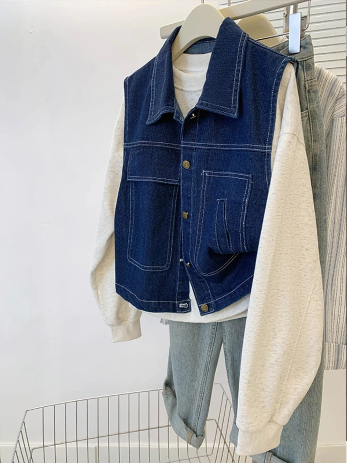 Hong Kong Flavor Retro Fashion Stacked Outdoor Denim Vest Women Autumn and Winter New Western Sle Age-Reducing Polo Collar ...