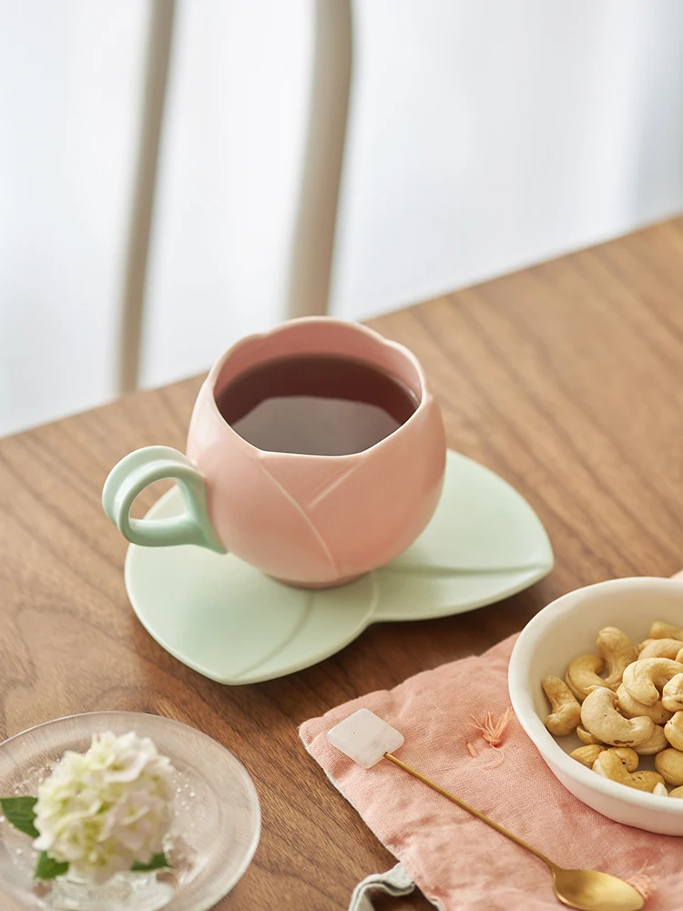 

April Japanese-style coffee cups and saucers of online celebrity's niche and high-grade sense.