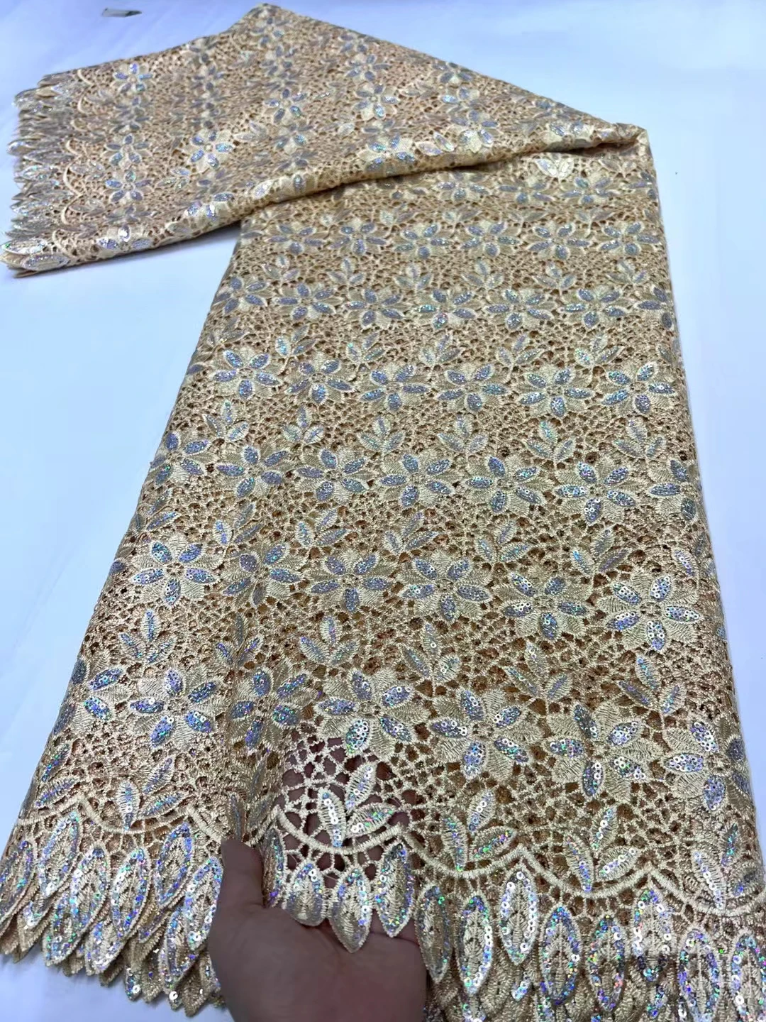 Новейшая африканская кружевная ткань из гипюрового шнура стиль 2025 года