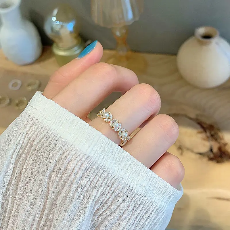 

Женское кольцо с жемчугом, серебро пробы