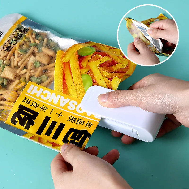 Portable Mini Sealer Home Heat Bag Plastic Food Snacks Bag Sealing Machine Food Packaging Kitchen Storage Bag Clips Sealed Food